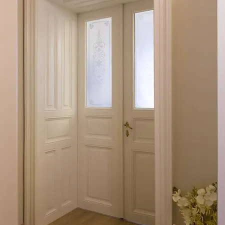 Golden Age Apartment Prague
